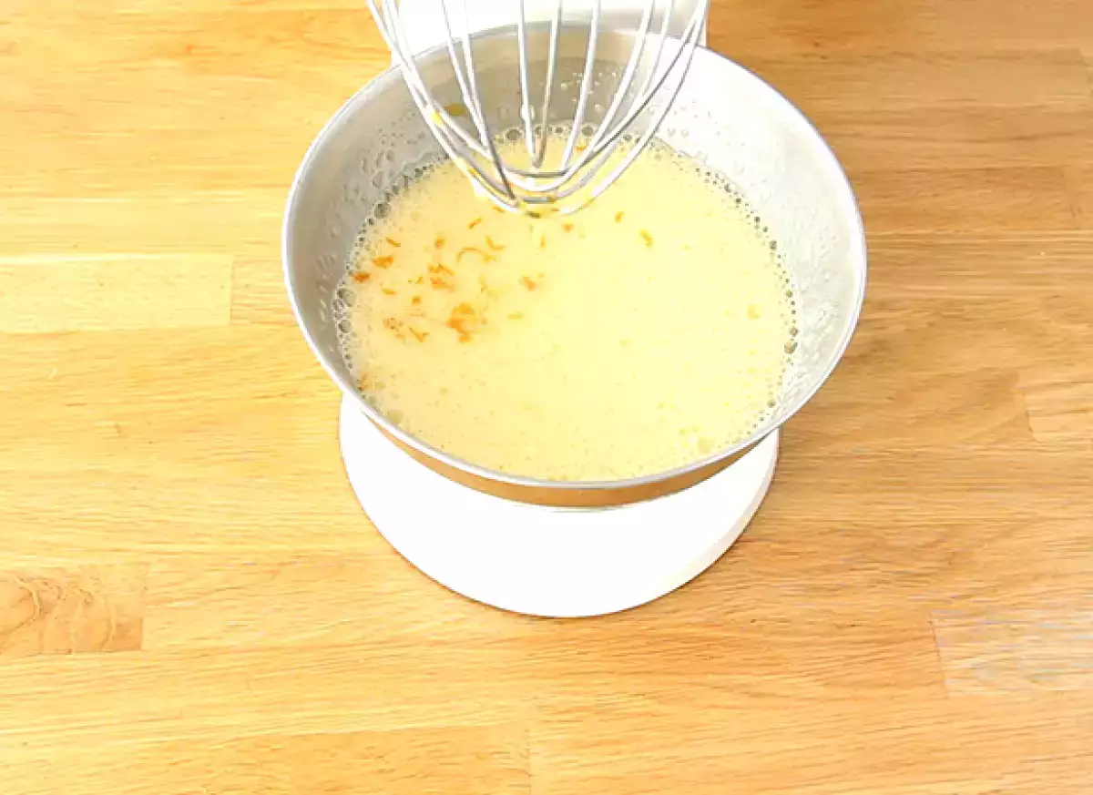 Korak 2: Vključite maslo in oreščke