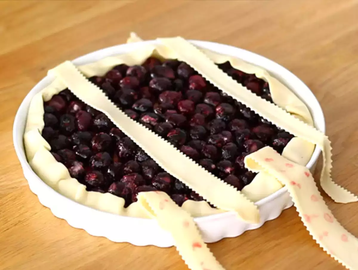 1. Šah - rez, ki pušča viden nadev