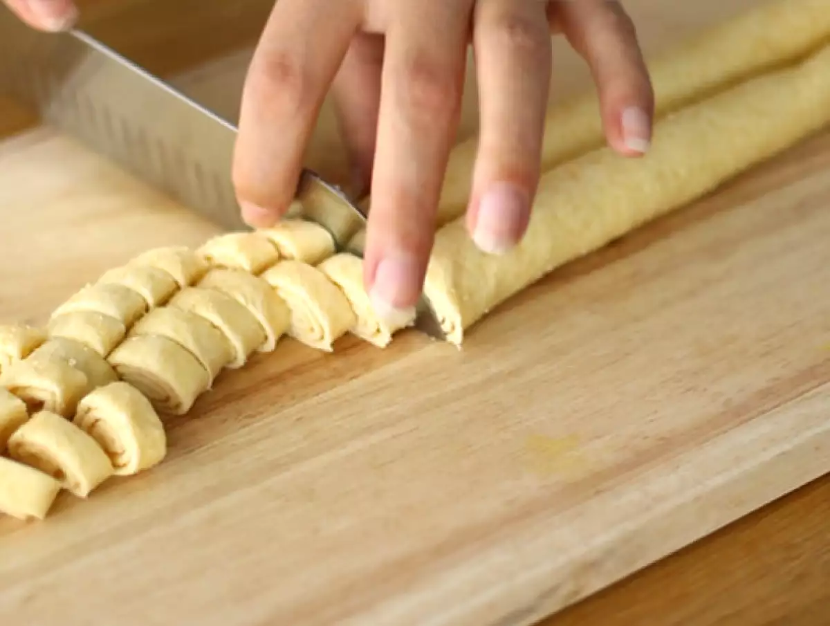 2. Srce - Sladkost, ki jo vidiš, preden jo okusiš