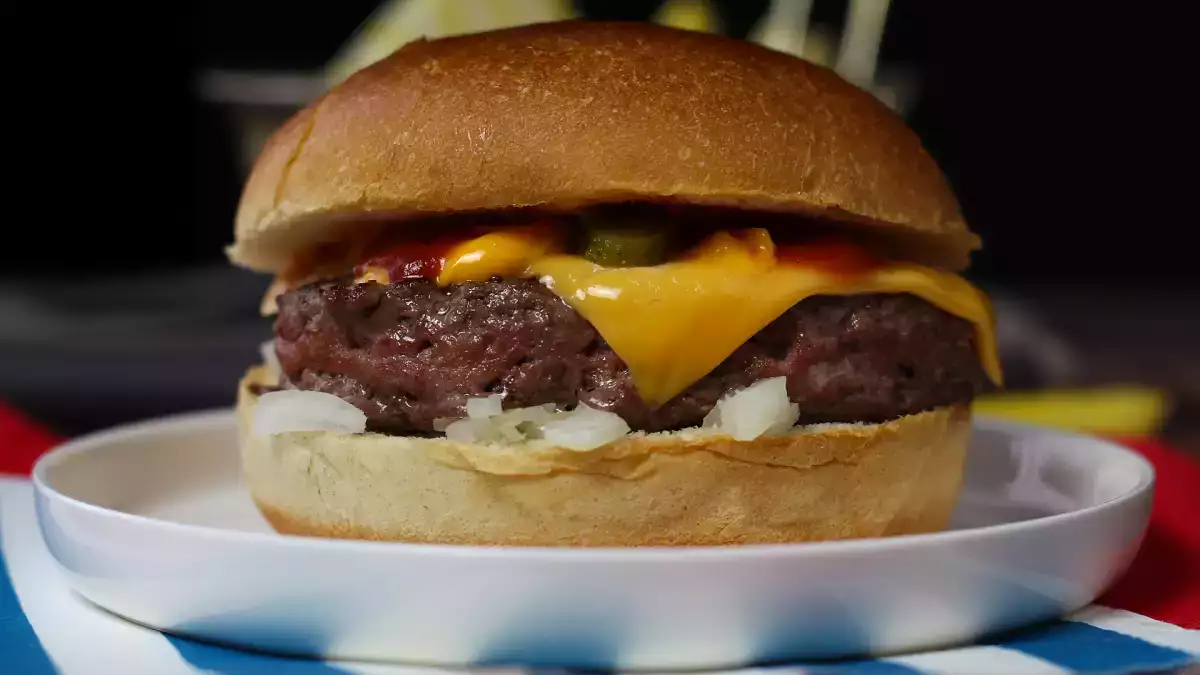 17 najbolj priljubljenih ameriških receptov (sladkih in slanih): najboljše jedi iz ZDA, ki jih lahko pripravite doma