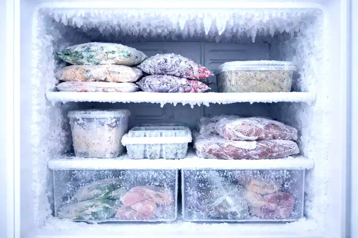 Preveč mraza v zamrzovalniku? Tukaj je preprost nasvet, kako to preprečiti