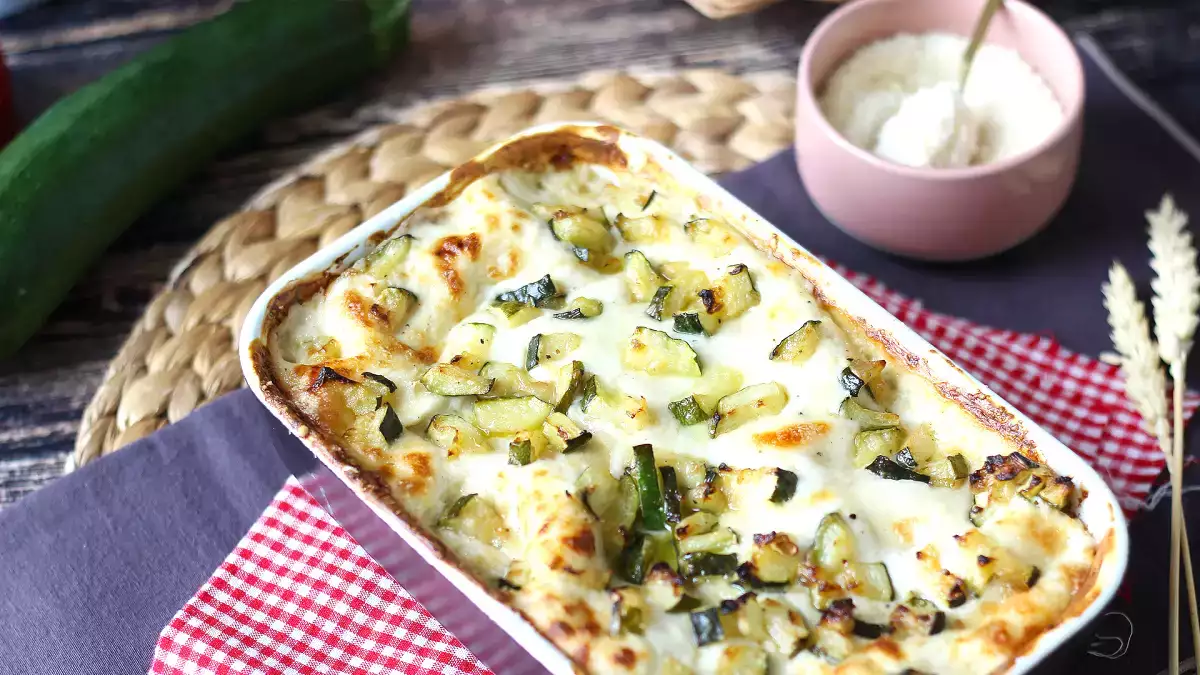 Bela lazanja: naših 5 kremastih receptov za veliko noč, zaradi katerih so vsi nori