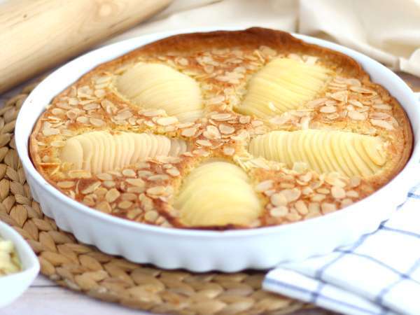 Od kompota do biskvita, 9 receptov z okusom hrušk, ki jih lahko uživate jeseni