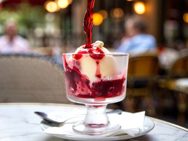 Najbolj nepričakovana kombinacija leta: vino in sladoled, zmagovalna kombinacija v TikToku