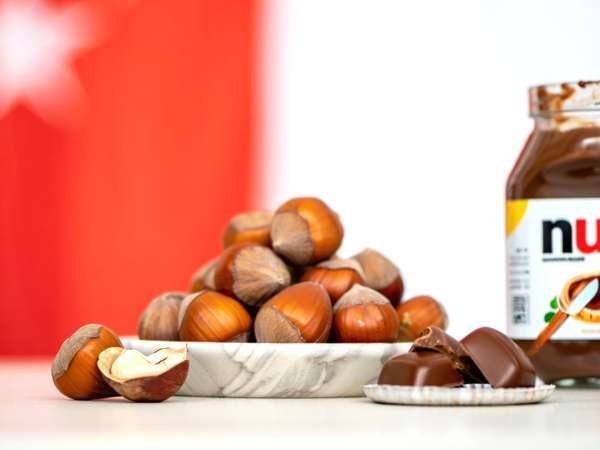 Ferrero blokira turške lešnike: kakšne so spremembe za trg in potrošnike?