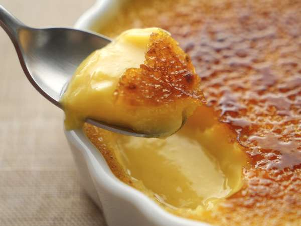 13 receptov z uporabo jajčnih rumenjakov, ki jih pametno uporabite in spremenite v neustavljive sladice.