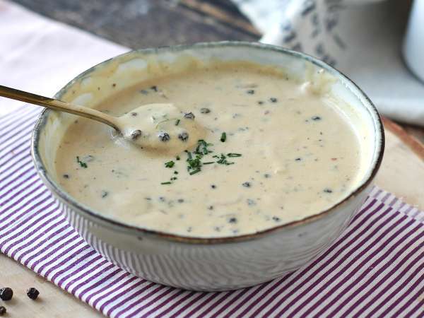 Ta omaka se bo odlično podala k rdečemu božičnemu mesu.