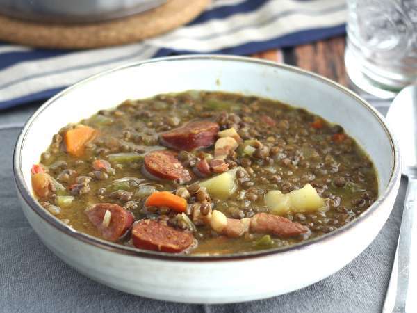 Ali leča zmanjšuje libido? Znanost v ozadju viralnega citata Óliverja Laxeja