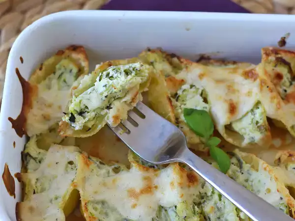 Conchiglioni, polnjeni z rikoto, bučkami in limono: popolna kremna prva jed za velikonočno kosilo