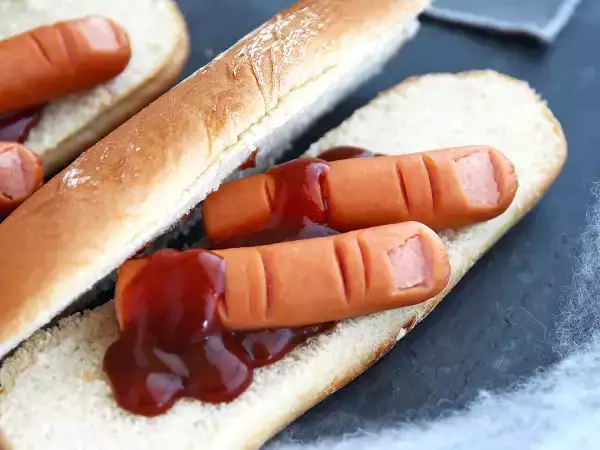 Pripravljate pogostitev za noč čarovnic? Tukaj je 8 slanih receptov, ki jih velja preizkusiti