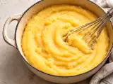 Članki: Polenta z grudicami? Zakaj nastanejo in kako jih odpraviti, ne da bi začeli znova