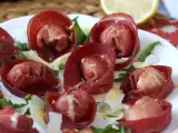 Recept Tortelloni di bresaola, polnjeni z rukolo in sirom rikota: okusni in pripravljeni v 10 minutah!