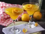 Recept Agua de valencia, sredozemski koktajl s cavo in pomarančo, ki ga lahko pripravite doma.