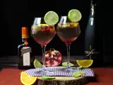 Recept Sangrija iz penečega vina: osvežilna zvezda počitnic