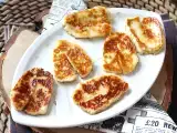Recept V ponvi ocvrt sladko-kisel halloumi z medom in rožmarinom