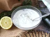 Recept Super svež jogurt, feta, limona in metina omaka!