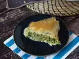 Recept Spanakopita, izjemno preprosta grška pita s špinačo in sirom feta