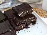 Recept Brawnie - brownie iz surovih datljev