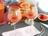 Recept Roza sangrija z rožnatim vinom