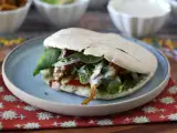 Recept Piščančja šavarma iz cvrtnika na vroč zrak s pito in tahinijevo omako