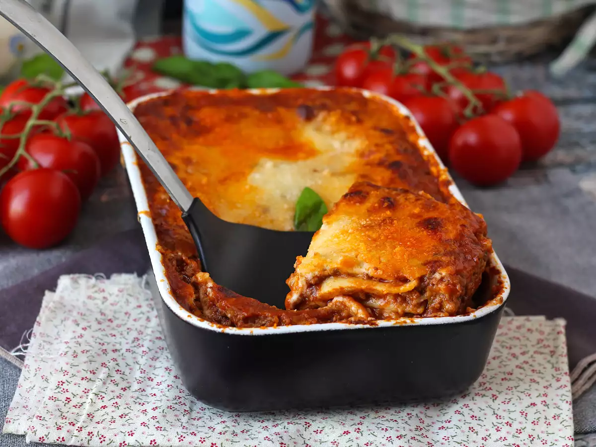 Recept Bolonjska lazanja: recept, ki ga obožujejo vsi!