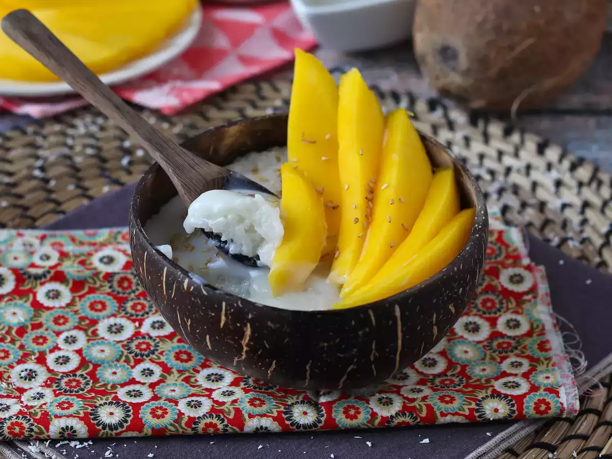 Recept Lepljivi riž z mangom, izjemno tolažilen tajski desert