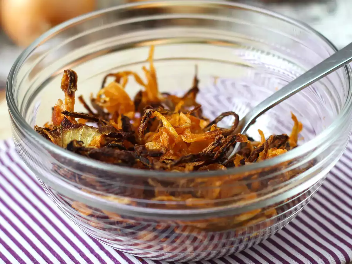 Recept Kako pripraviti hrustljavo čebulo v pečici?