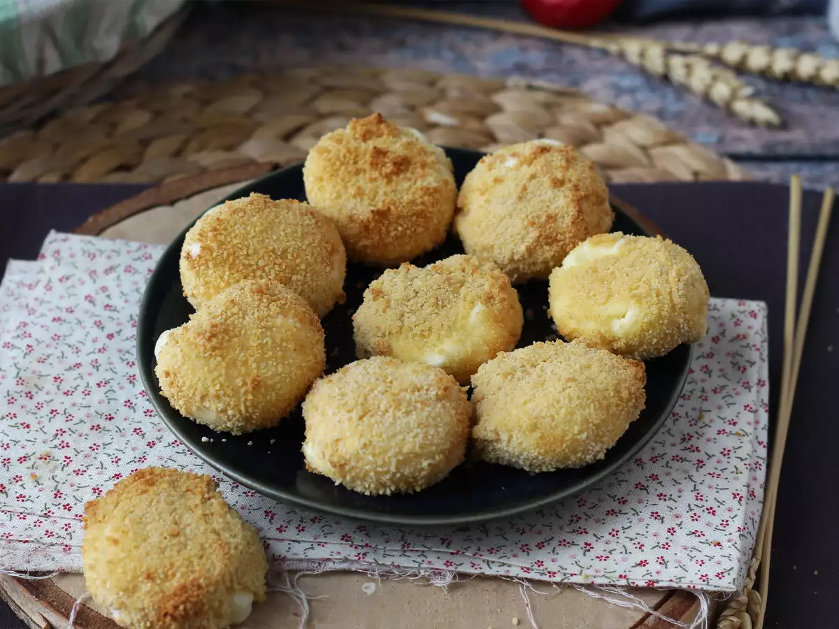 Recept Panirani babybel sirčki v cvrtniku na vroč zrak