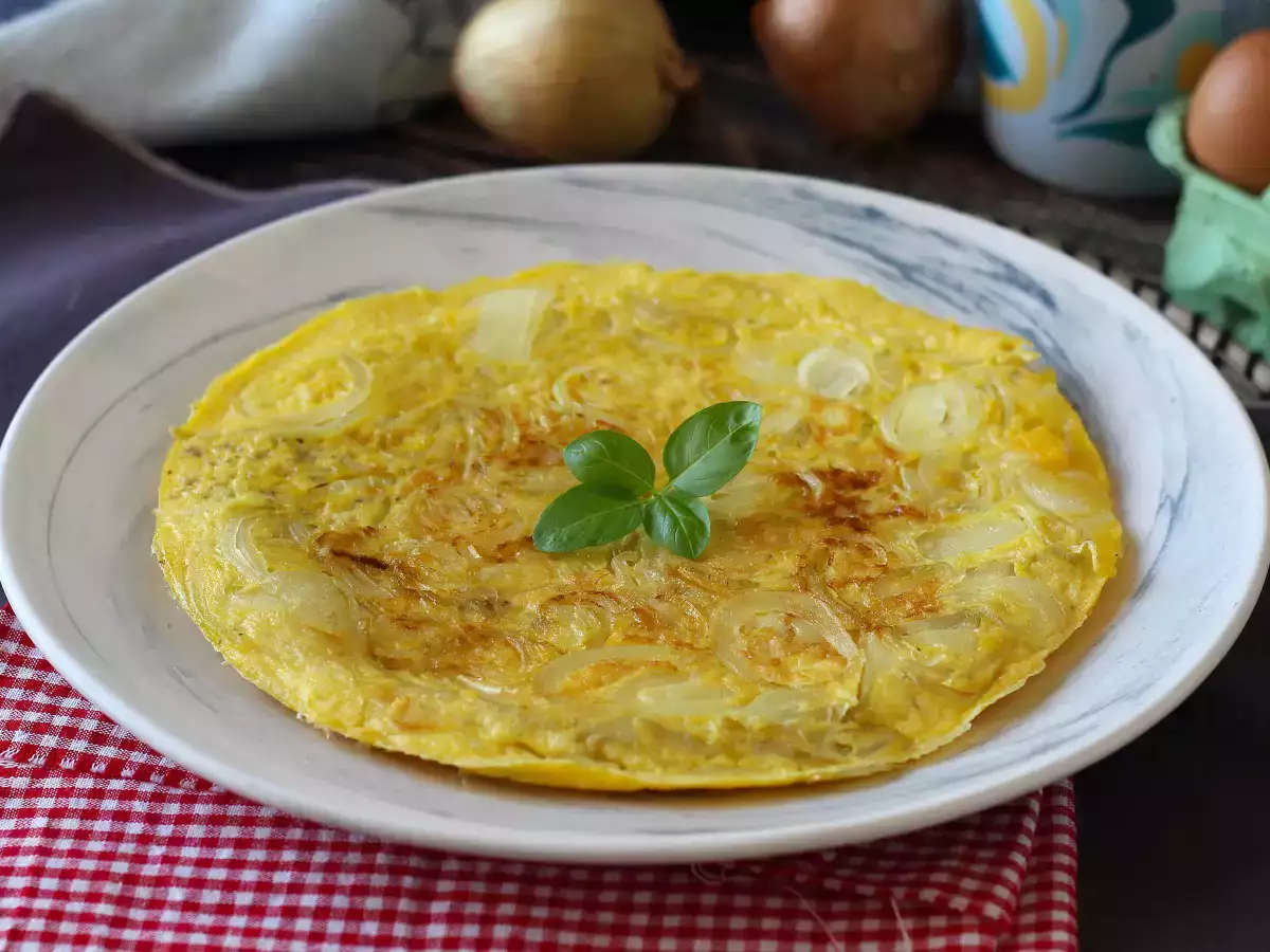 Recept Čebulna omleta, okusen in enostaven za pripravo recept
