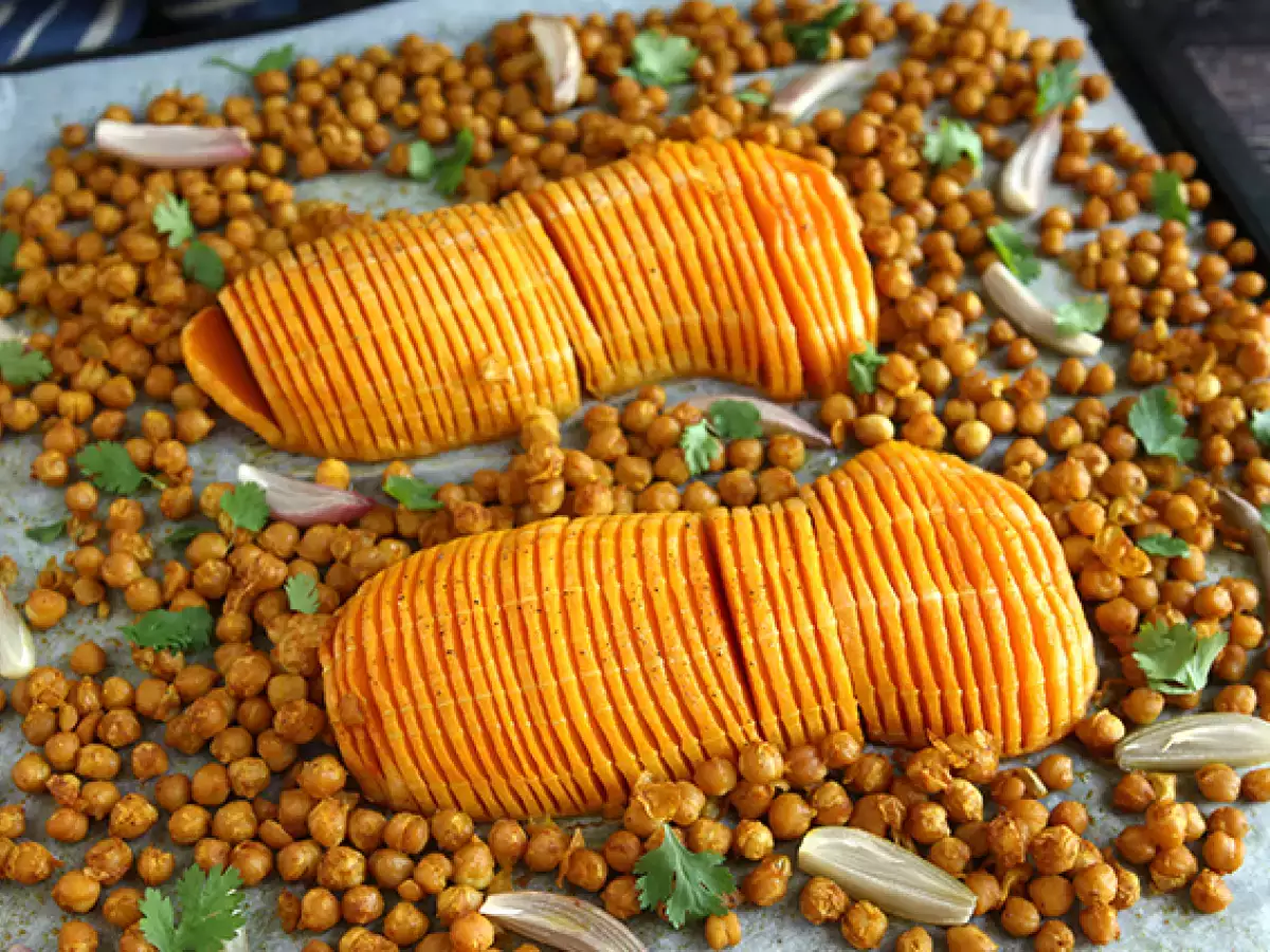 Recept Butternut squash hasselback style: vaša nova najljubša priloga!
