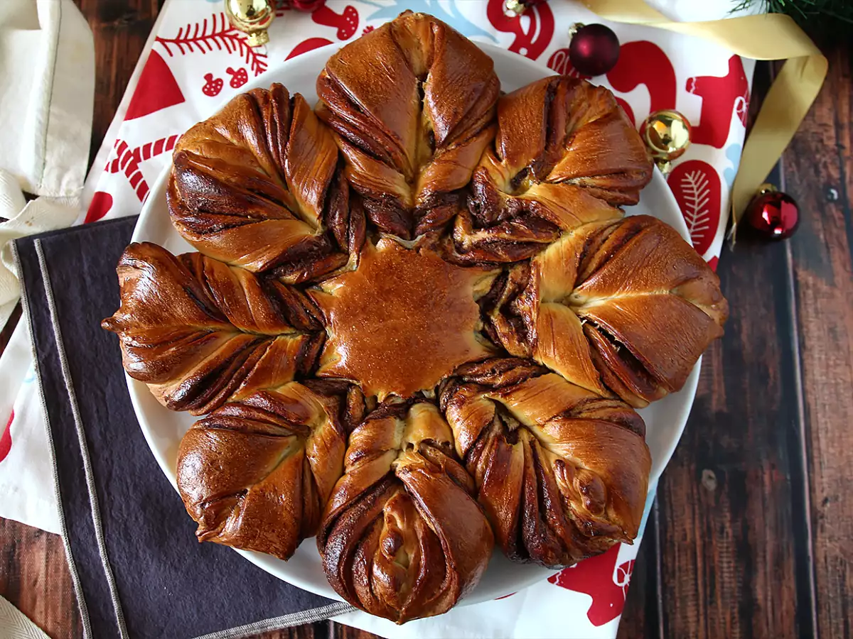 Recept Snežinkasti brioš z namazom