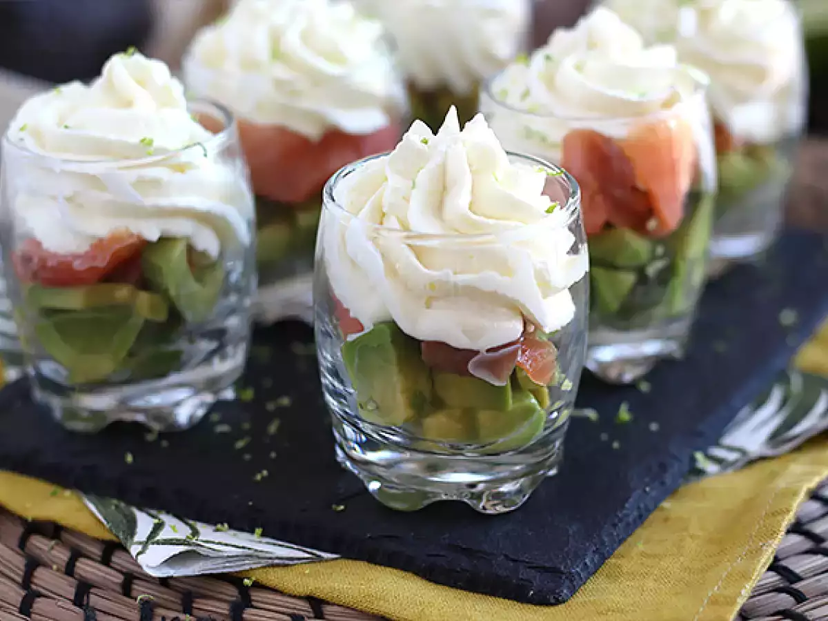 Recept Dimljeni losos in avokado verrines