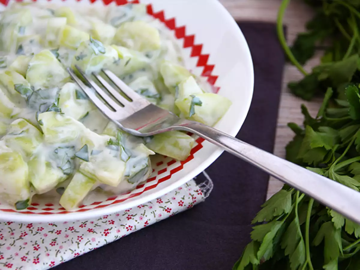 Recept Kumare z jogurtovo omako