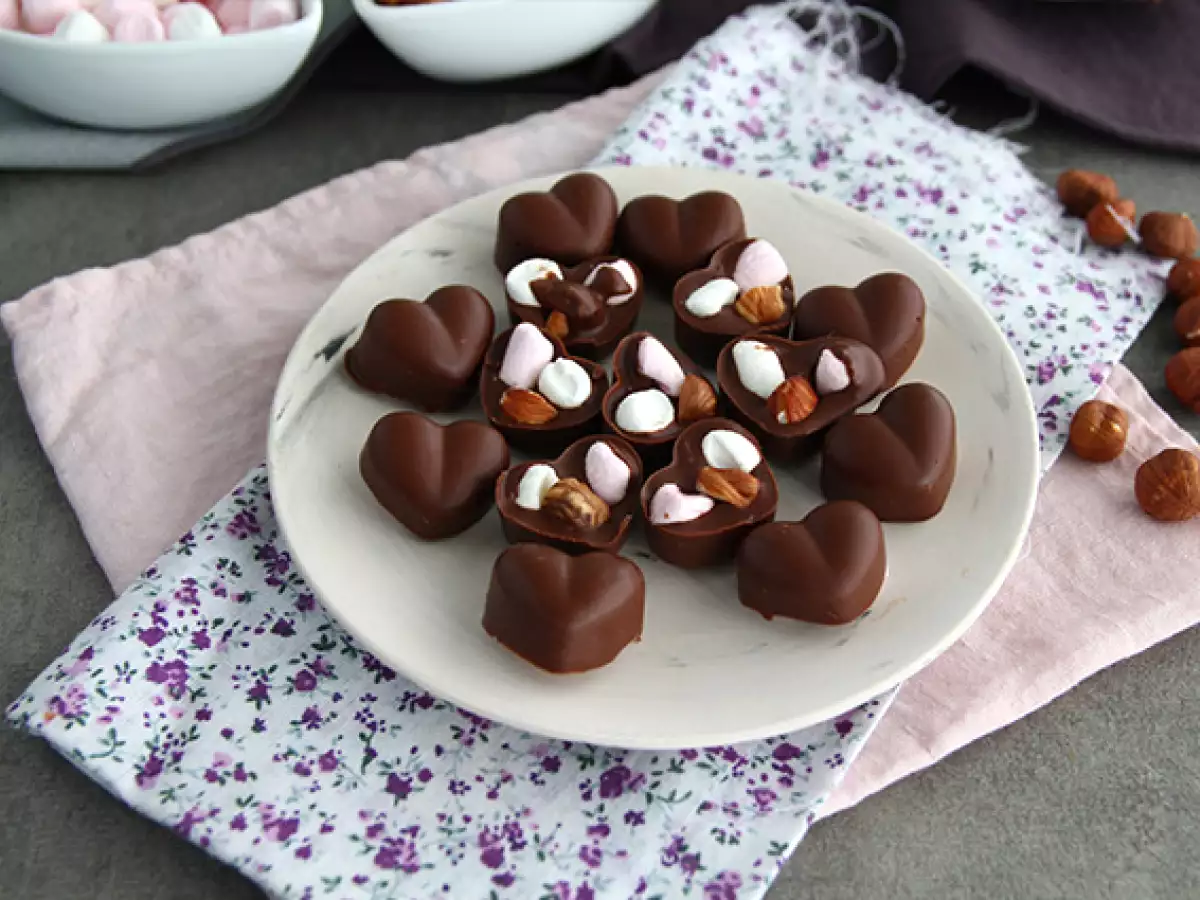 Recept Čokoladni bonboni z marshmallow penicami in lešniki