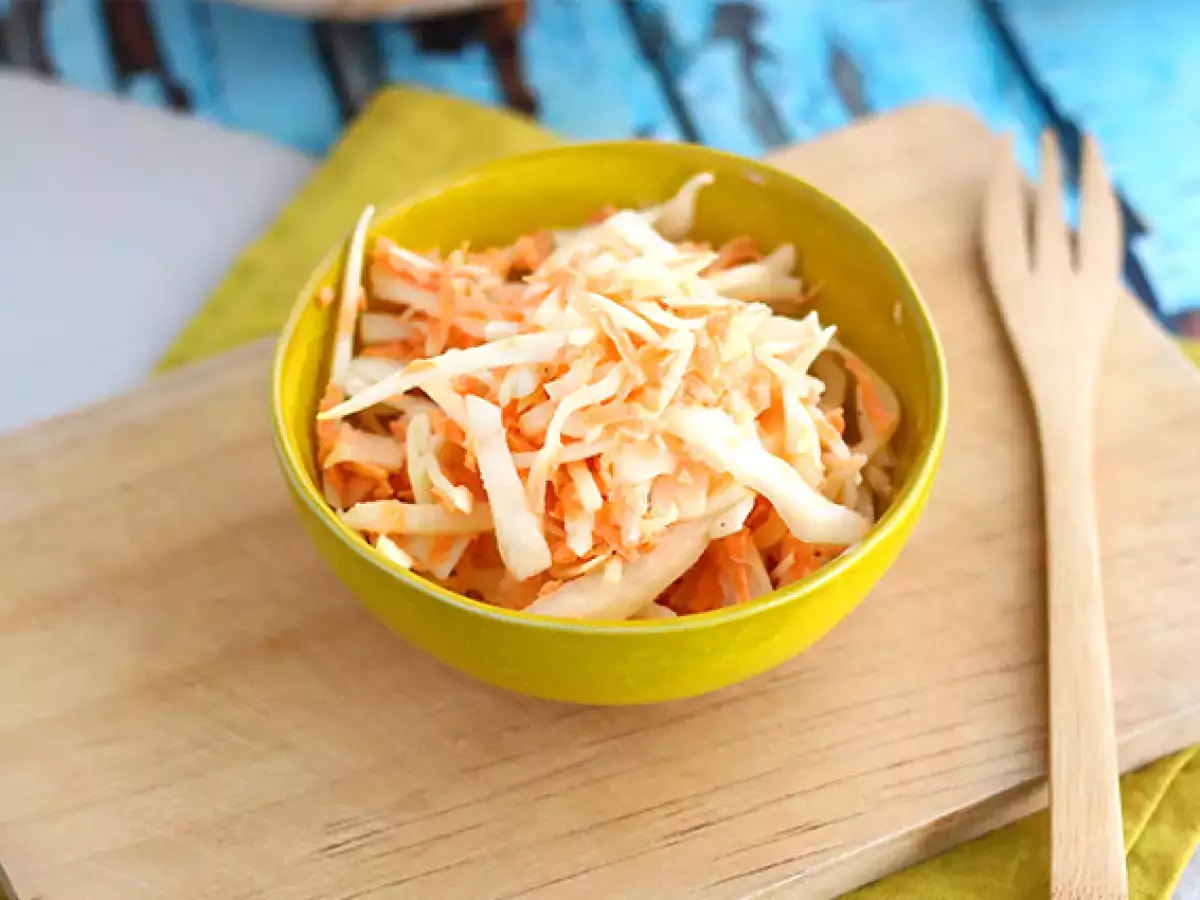 Recept Ameriška solata coleslaw (solata iz zelja in korenja)