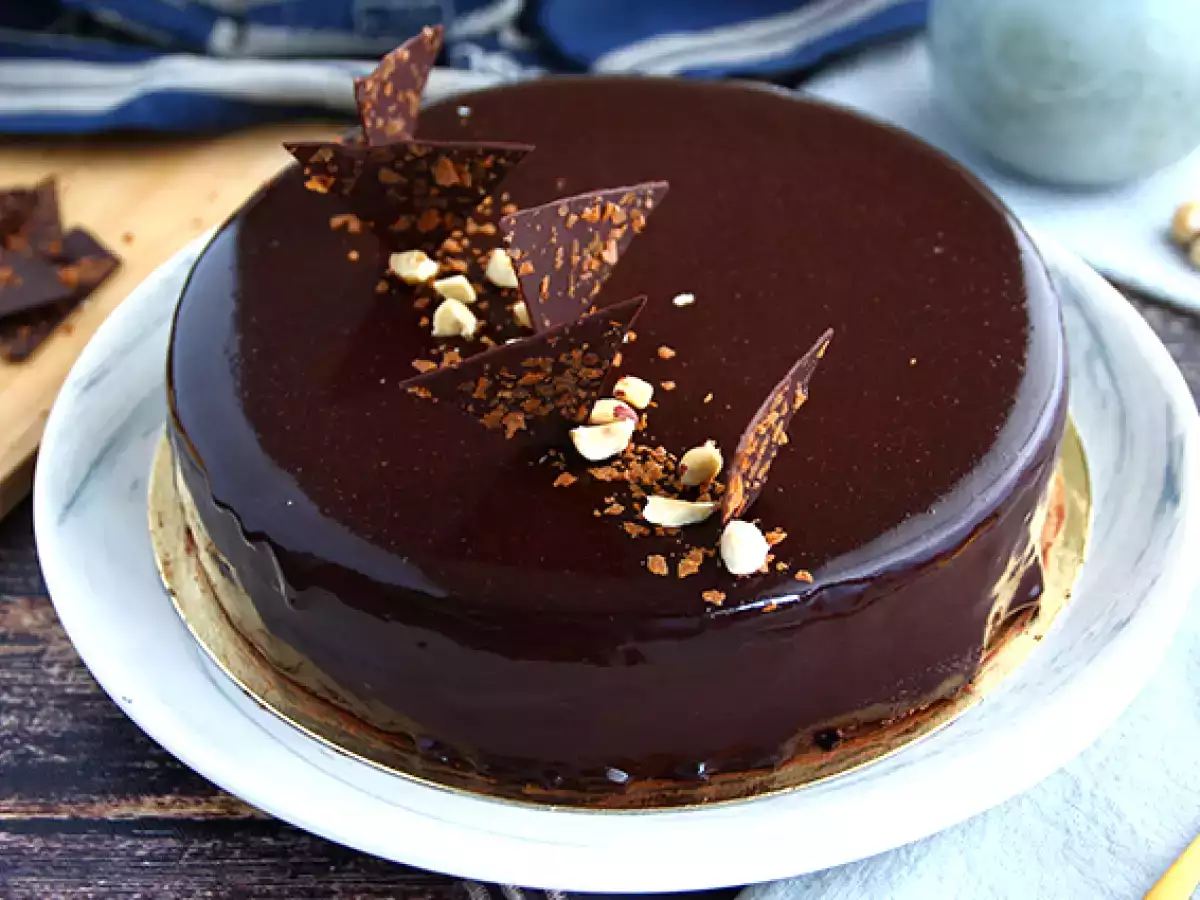 Recept Čokoladna torta royal oziroma trianon (video in nasveti)