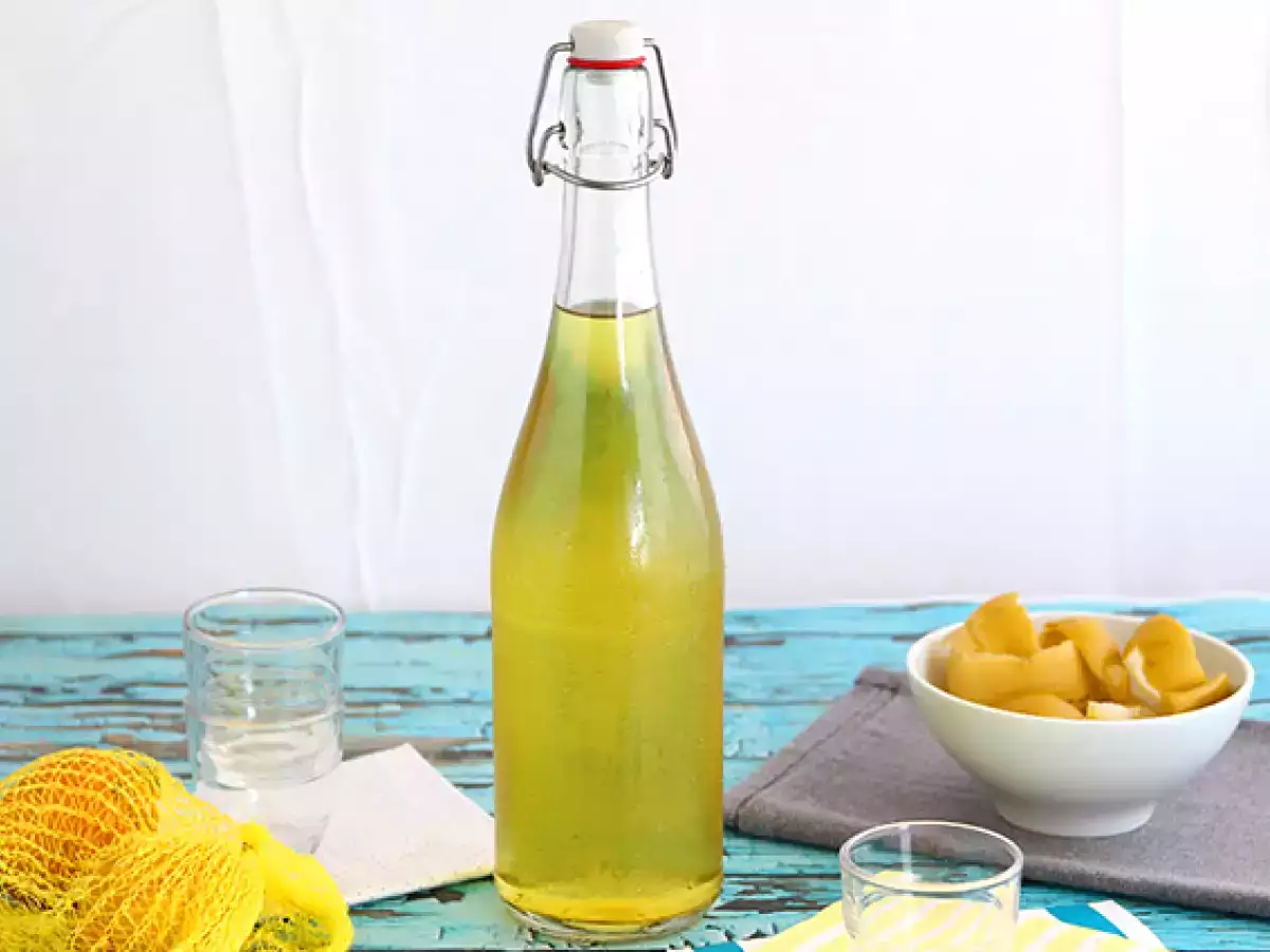 Recept Enostaven domač limoncello