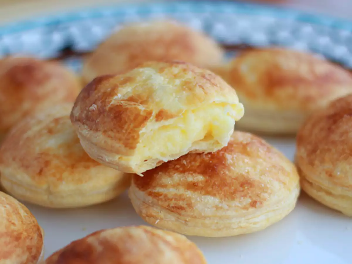 Recept Vaniljevi krofki iz listnatega testa