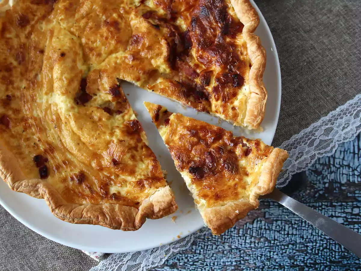 Recept Enostaven domač quiche lorraine recept