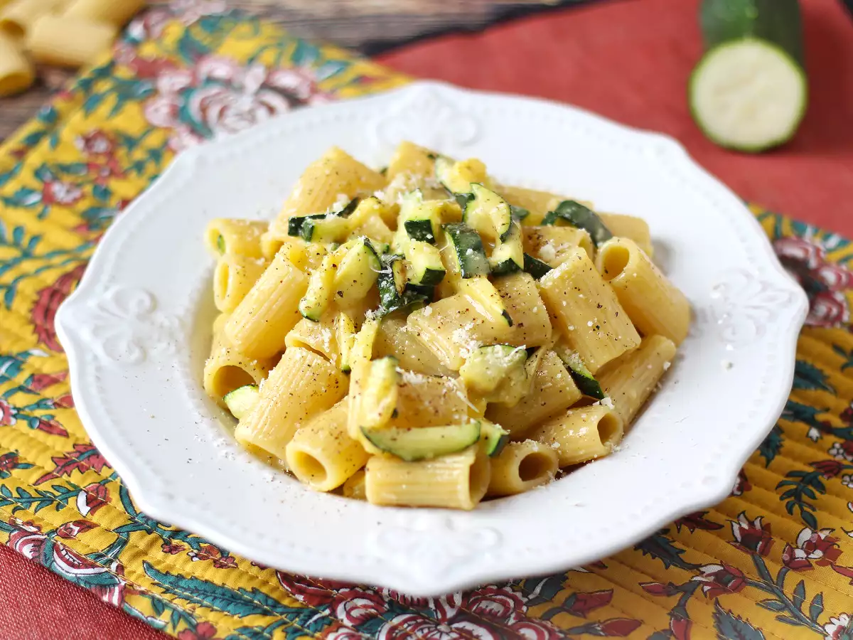 Recept Carbonara iz bučk: enostaven vegetarijanski recept