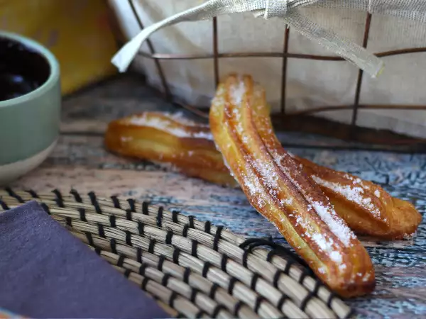 Recept Churros, pripravljen v aparatu za cvrtje na zraku