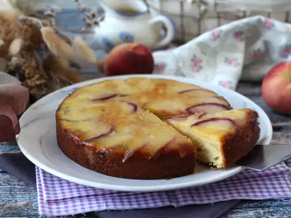 Recept Breskvova torta, vlažna, topljiva in karamelizirana