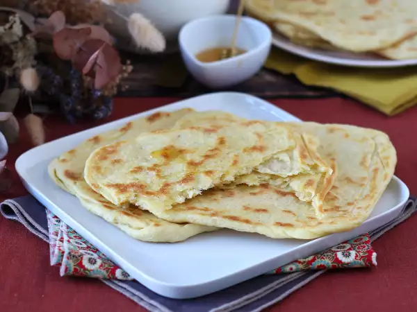 Recept Msemmen, popolne maroške palačinke s kosmiči za ramadan!