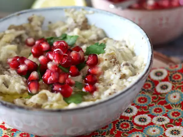 Recept Baba ganoush, okusen libanonski namaz iz jajčevcev