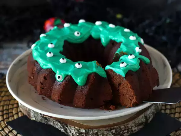 Recept Halloween bundt torta, čokoladna torta z okusom za usta