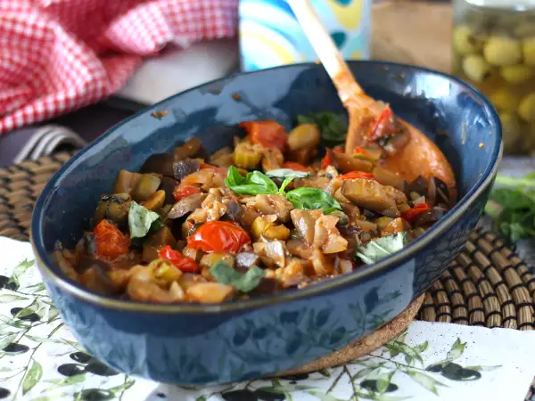 Recept Caponata siciliana, nepogrešljiv hiter in enostaven italijanski recept