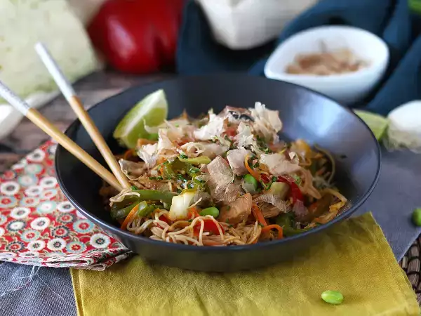 Recept Yakisoba, ocvrti rezanci z zelenjavo