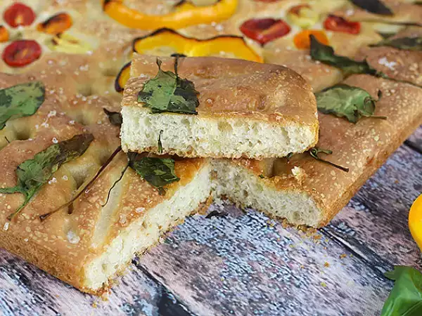 Recept Cvetovi focaccia - umetnost focaccia