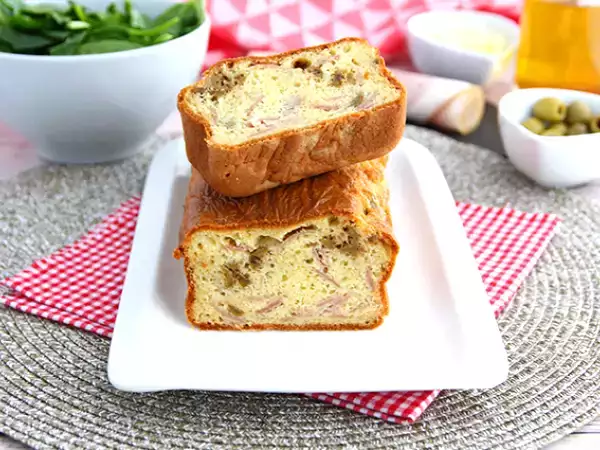 Recept Torta s šunko in sirom z zelenimi olivami