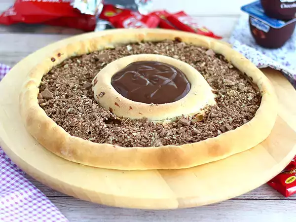 Recept Pizza s kit kat in jogurtom čokolada danette
